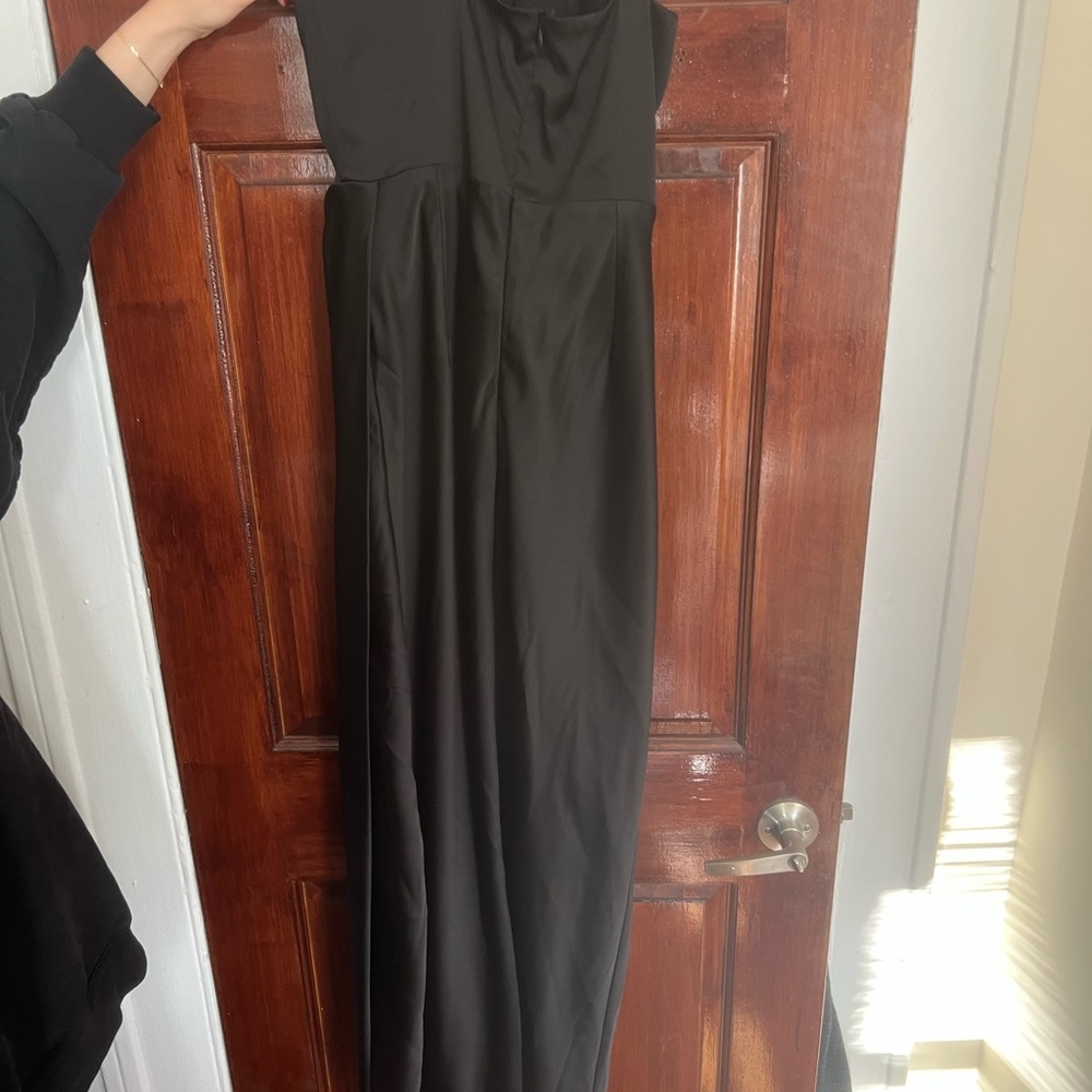 Lulu Elegant Black Evening Gown